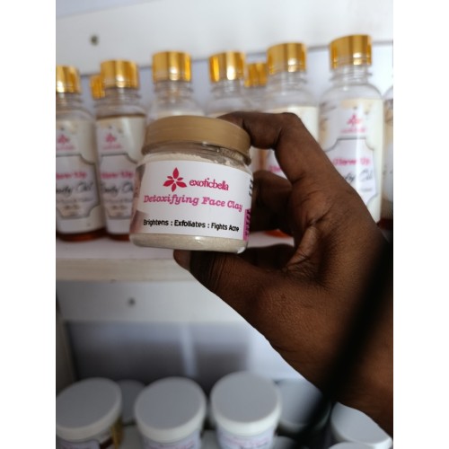 Detoxifying Face Clay...